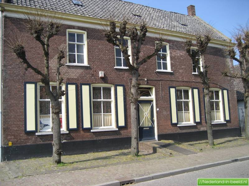 Luchtfoto's Ammerzoden / foto's Ammerzoden Nederlandinbeeld.nl